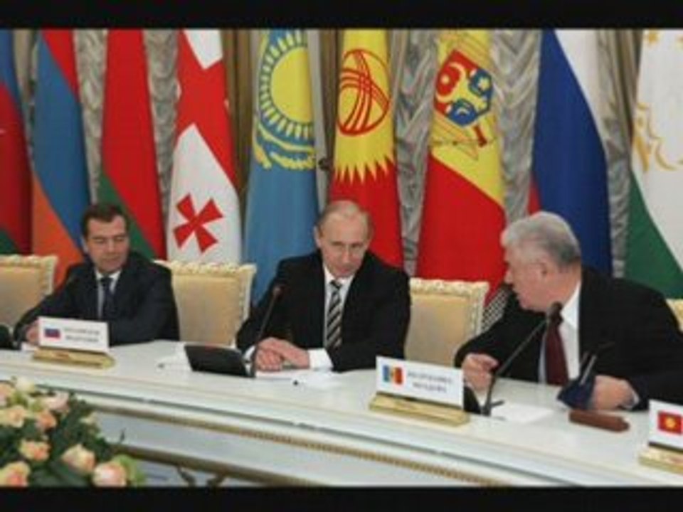 VLADIMIR POUTINE : LE MONDE EN MARCHE