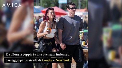 Dua Lipa "l'italiana" innamorata: la dolce vita con il fidanzato Callum Turner