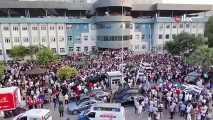 Özgür Özel gözyaşlarıyla tutamadı: 'Kalbimin yarısını kaybettim!'