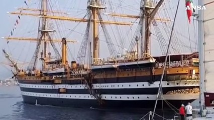 Vespucci arrivata a Genova per l'ultima tappa del tour mondiale