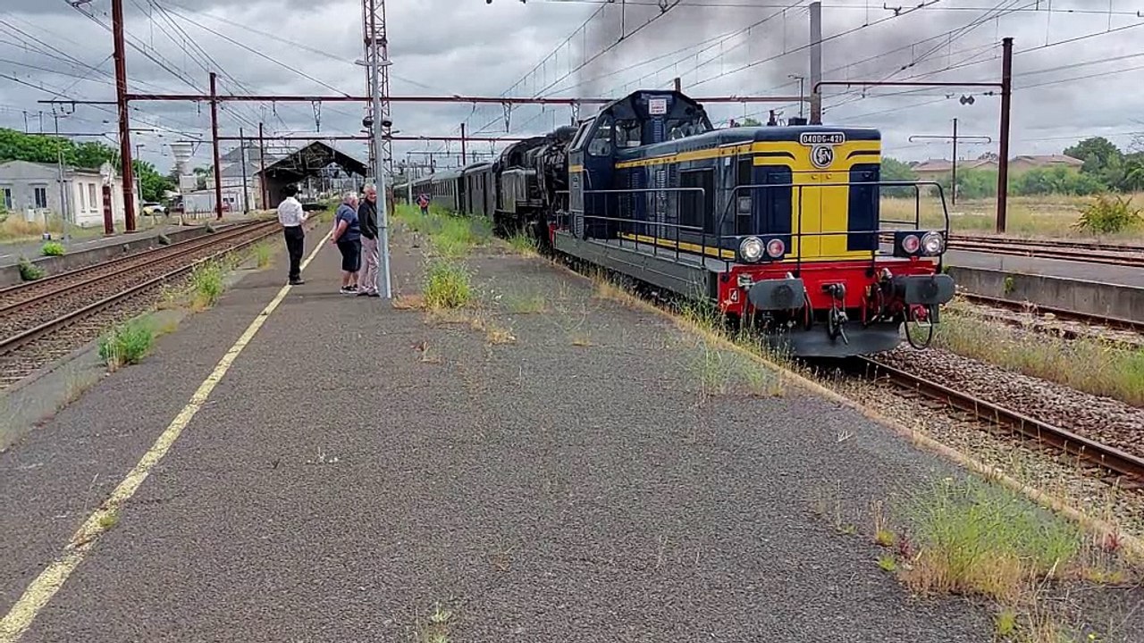 Départ du train du Conservatoire Ferroviaire Territoires Limousin-Périgord à 12H14 à Coutras le 6 juin 2025