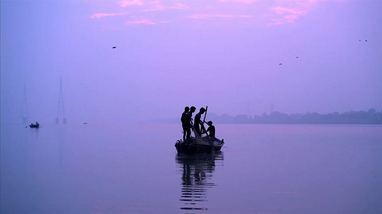 Krishnamurti, die Revolution der Stille Trailer DF