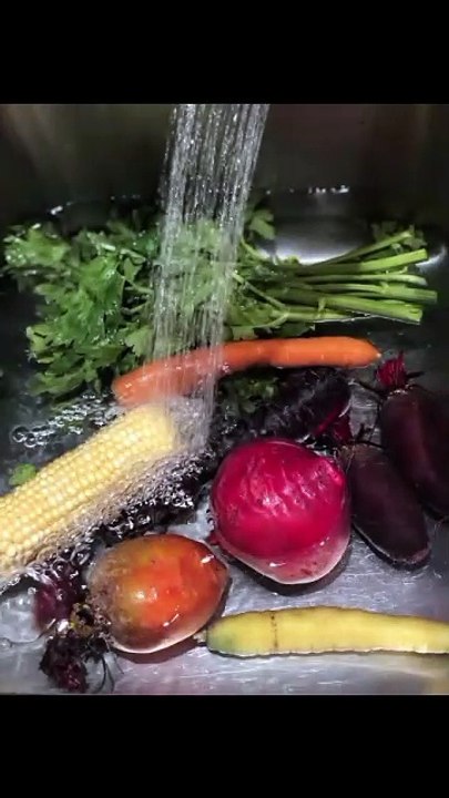 Kitchen Essential! Modern Plastic Strainer Basket – Perfect for Washing Vegetables, Fruits, Rice