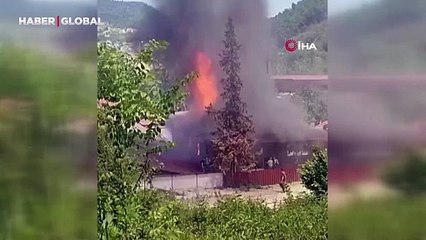 Sinop'ta kereste fabrikasında yangın: Yemekhane küle döndü