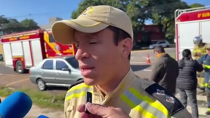Princípio de incêndio em carro mobiliza Corpo de Bombeiros em Umuarama