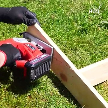 Building concrete outdoor steps for landscaping