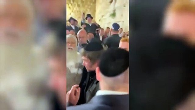 Javier Milei viajó a Israel y fue a visitar el Muro de los Lamentos