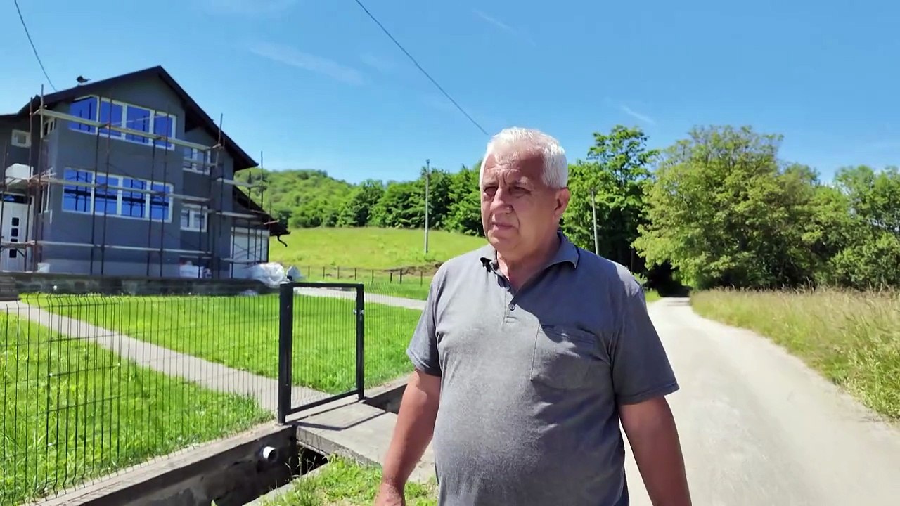 Relatives struggle to find last 1,000 Srebrenica victims 30 years on