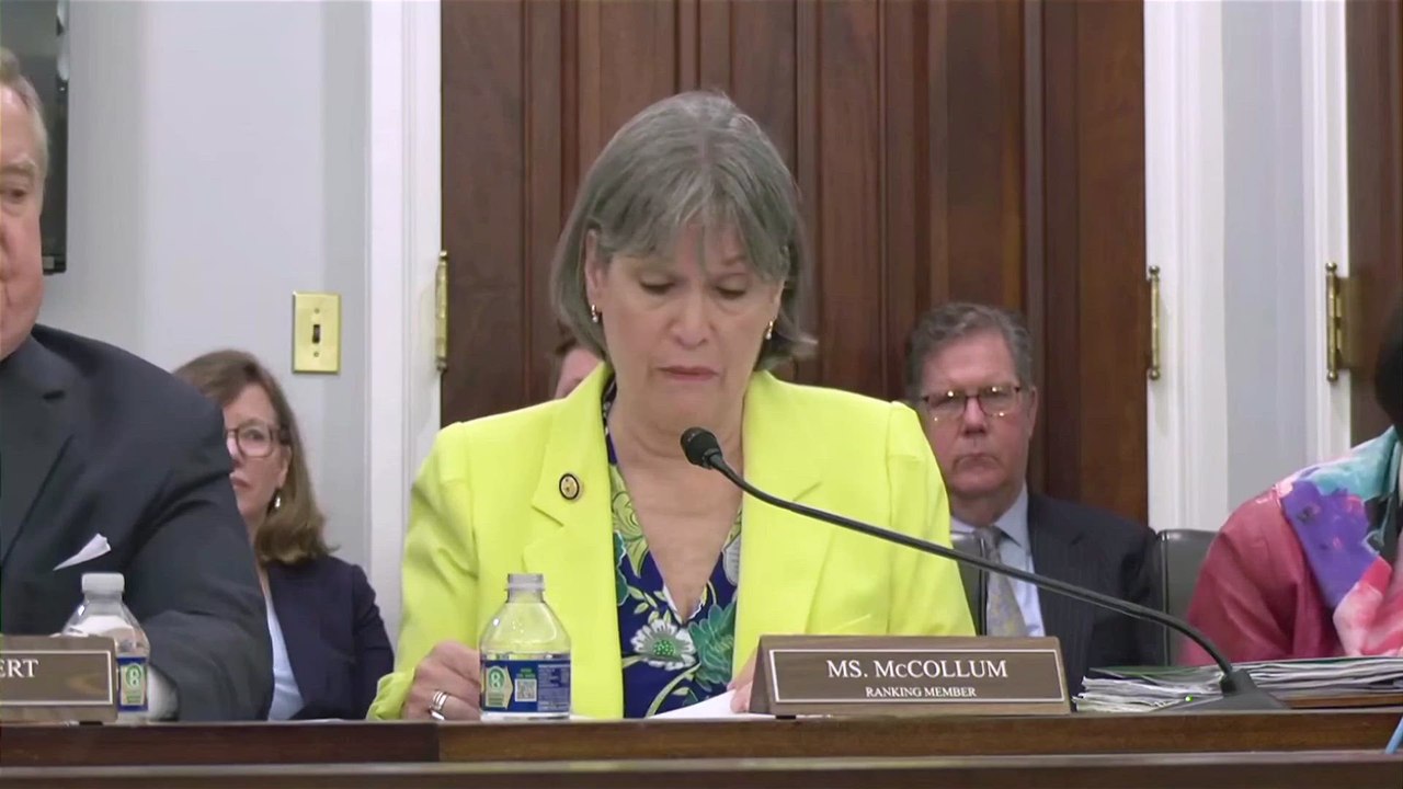 Explosive Clash: Pete Hegseth and Betty McCollum Spar Over National Guard Deployment in LA