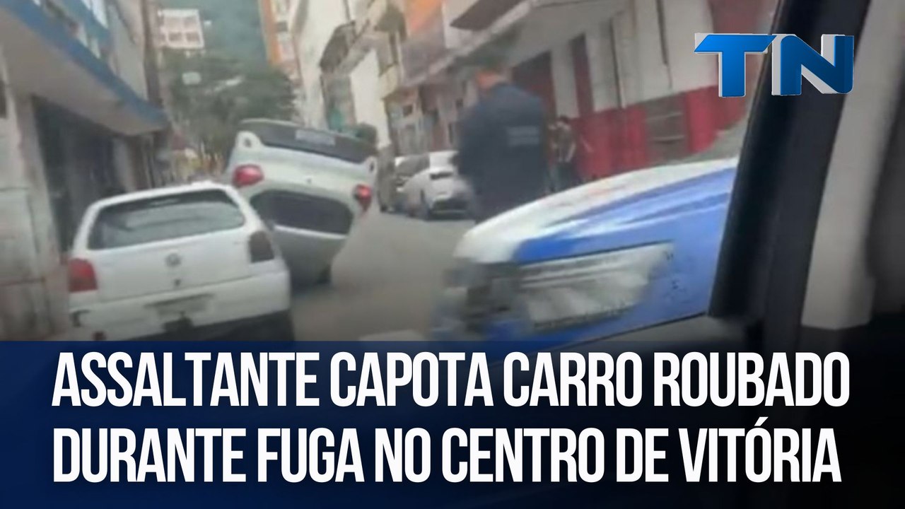 Assaltante capota carro roubado durante fuga no Centro de Vitória
