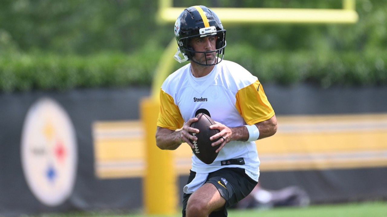 Analyzing NFL Player Contracts and Team Negotiations