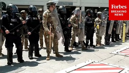 National Guard, Local Authorities Stand Outside L.A. Detention Facility Amidst Anti-ICE Protests