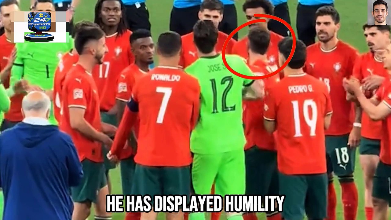 Moment Bruno Fernandes telling the Portugal players to clap for Cristiano Ronaldo