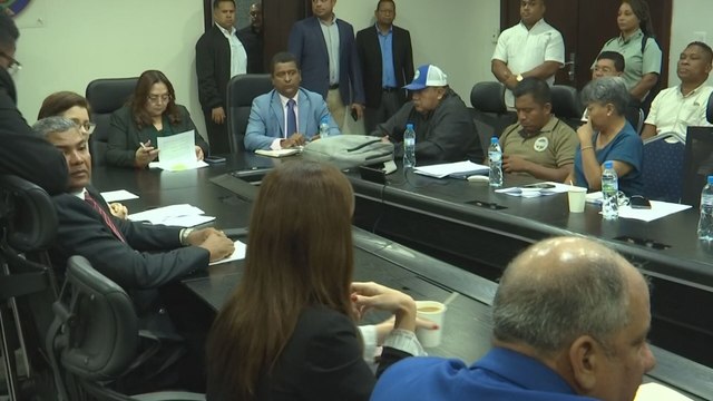 Asamblea Nacional sostiene reunión ampliada con representantes del sector bananero de Bocas del Toro