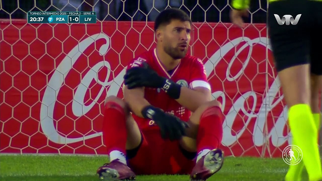 Silva se lesiona y detiene el partido ante Liverpool