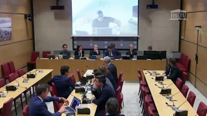 Regardez les images de l'influenceur Alex Hitchens agacé par les questions de la commission d'enquête sur TikTok qui raccroche au nez des députés, les laissant sans voix - VIDEO