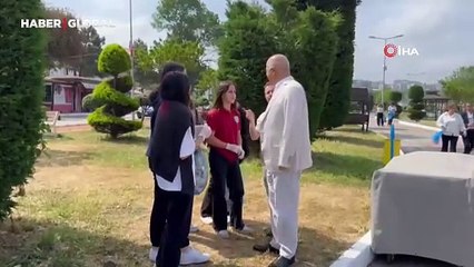 Öğrenciler sahilden poşet poşet çöp topladı