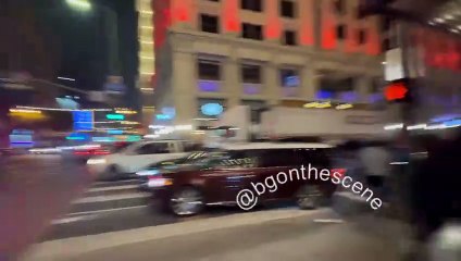 Apple Store was looted last night in downtown Los Angeles