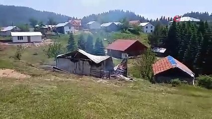 Yayla evi alev alev yandı