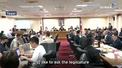 Defense Minister Urges Dialogue Between Legislature, Executive Over Pay Raises