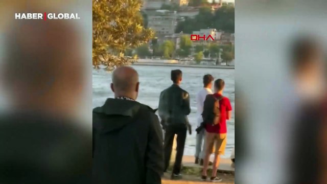 İstanbul'da bir kadın Haliç Köprüsü demirlerinden sarktı, yürekler ağza geldi