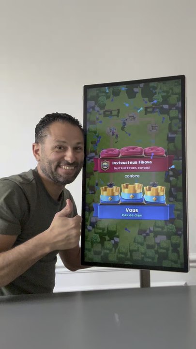 📺 Unboxing du Thomson Go Plus 32” – la TV nomade et connectée qui change la donne !Elle fonctionne jusqu’à 4 heures ✅ Android TV✅ Télécommande vocale✅ Jusqu’à 4h d’autonomie sans câble✅ Ultra mobile avec roulettes