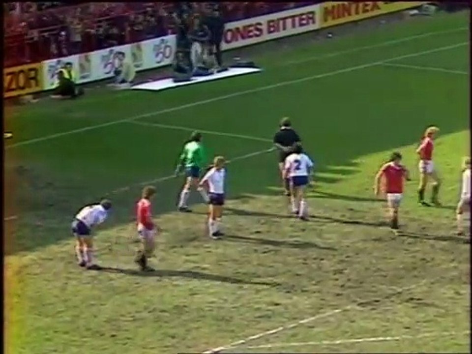 MANCHESTER UNITED - TOTTENHAM - 1982 - SAISON 1981/1982 -