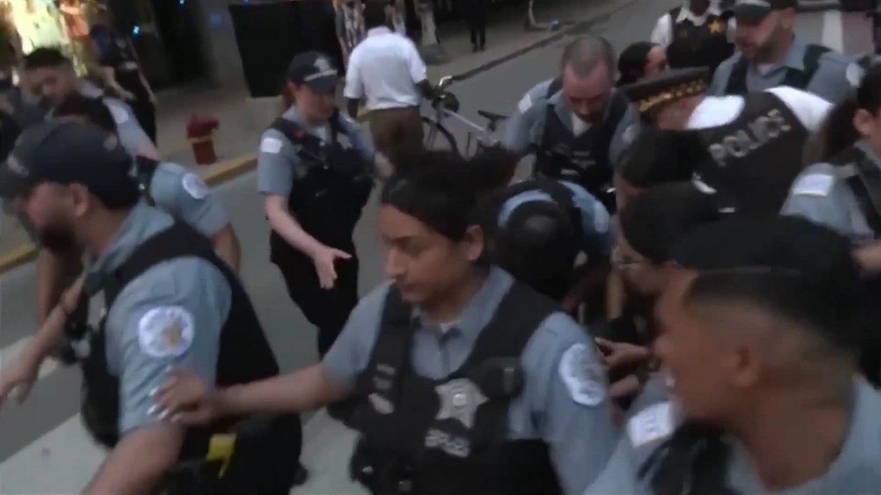 Tensions Rise as Chicago Anti-ICE Protests Result in Arrests and Fights