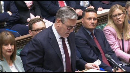 Starmer condanna la violenza "insensata" in Irlanda del Nord