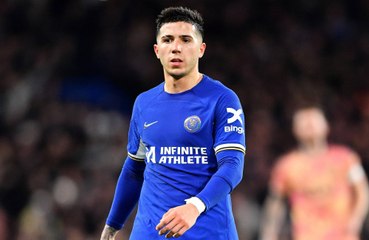 Enzo Fernandez sent off for high challenge that left Colombia’s Kevin Castano bloodied on pitch