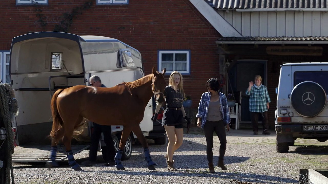 Von Mädchen und Pferden 2014 Trailer deutsch