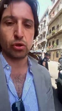 Palermo, trovato e multato il proprietario del cavallo stramazzato al suolo: l'animale girava ancora in «evidente sofferenza» - Il video