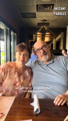 Ces parents retrouvent leurs 10 enfants pour leur 45ème anniversaire de mariage