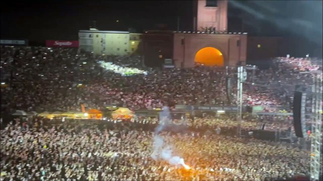 Video Vasco Rossi: il finale tra Albachiara e fuochi d'artificio