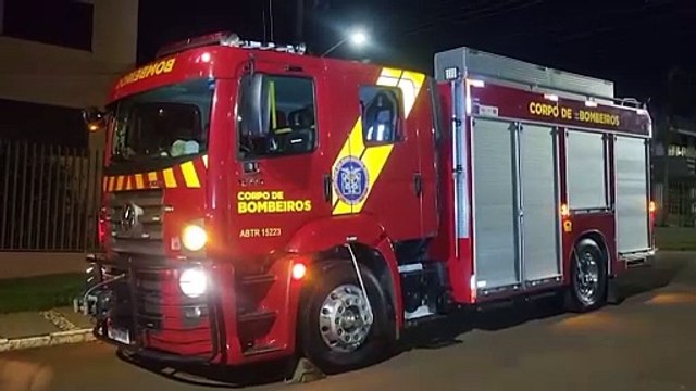 Adolescente fica preso no banheiro de apartamento e Bombeiros são chamados para resgate