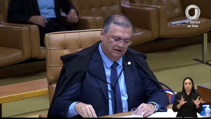 Vídeo: Dino ironiza IA da Meta: “Quero ver tirarem o passaporte dela”