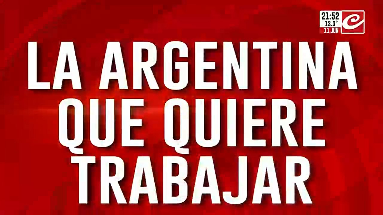 La motosierra llegó al trabajo: papelera despide a sus trabajadores