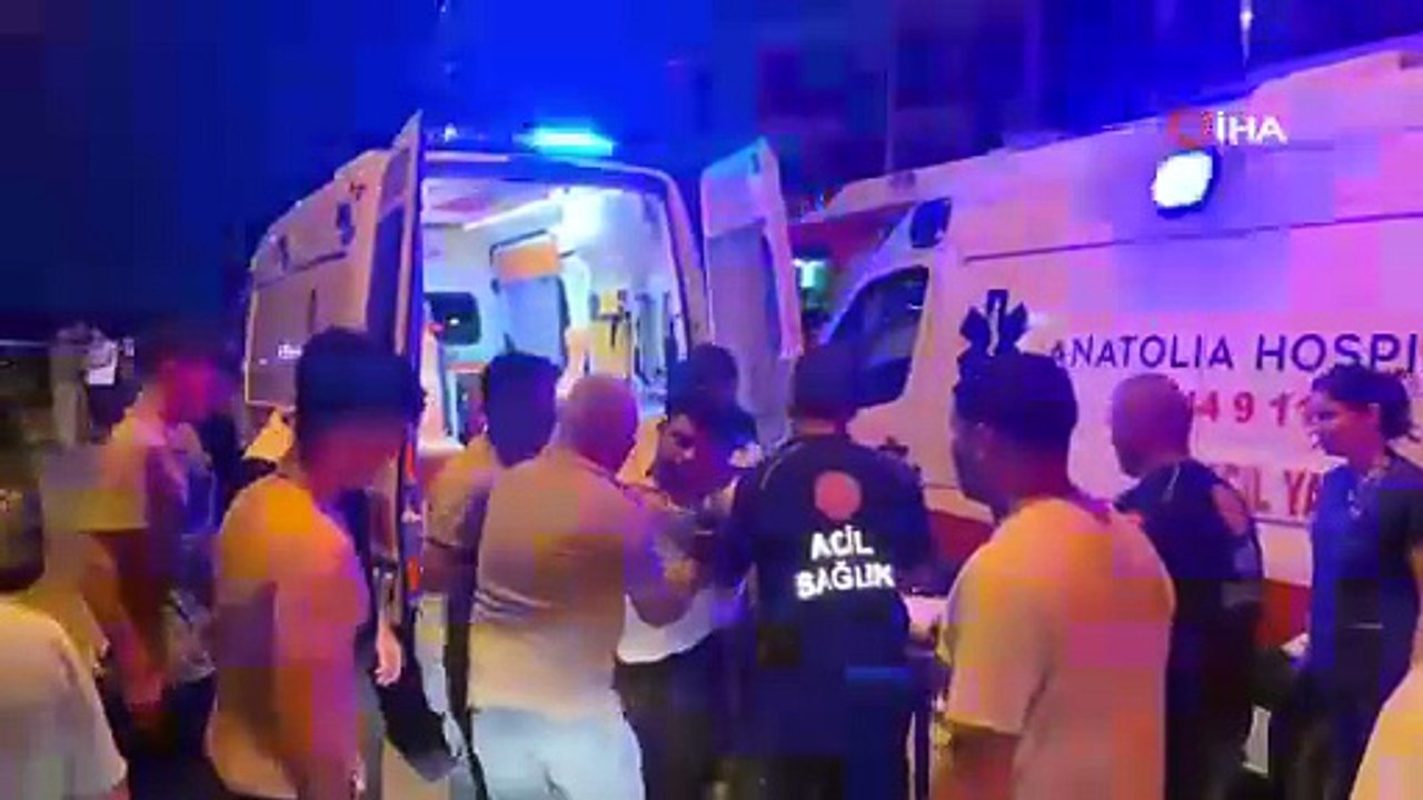 Antalya'da 5 yıldızlı otelde yangın paniği: Yüzlerce turist tahliye edildi!