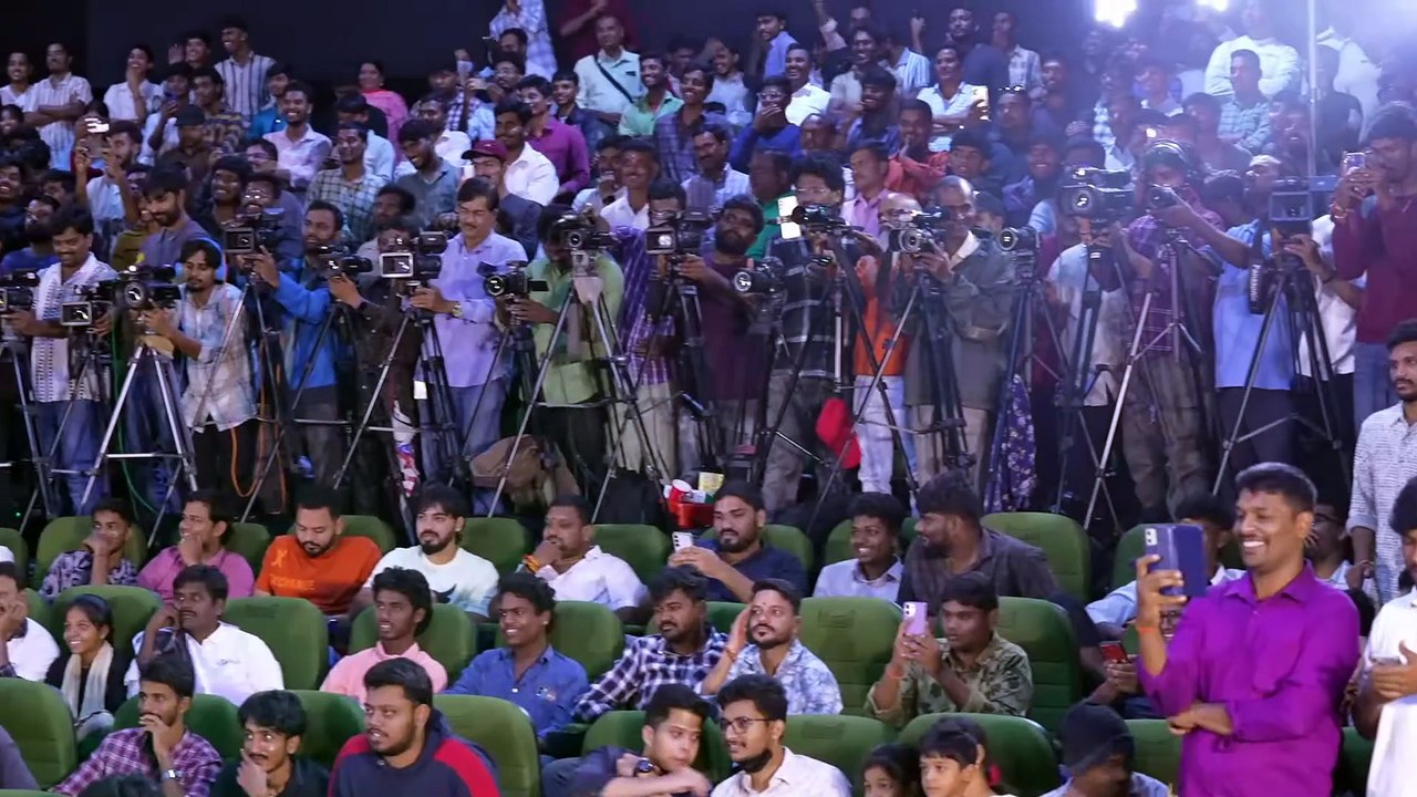 Actress Shriya Saran Speech @Mirai Trailer Launch Event ｜ Teja Sajja ｜ Karthik Gattamneni ｜ PMF