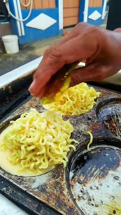 bang gondrong jualan martabak mie dengan cinta part 1