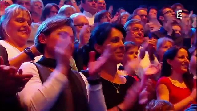 Johnny Hallyday & Julien Clerc – Je veux te graver dans ma vie (Le Grand Show – 08 novembre 2014, France 2)