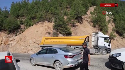 Adana'da muhtarlar nöbet tutan ailelere destek verdi