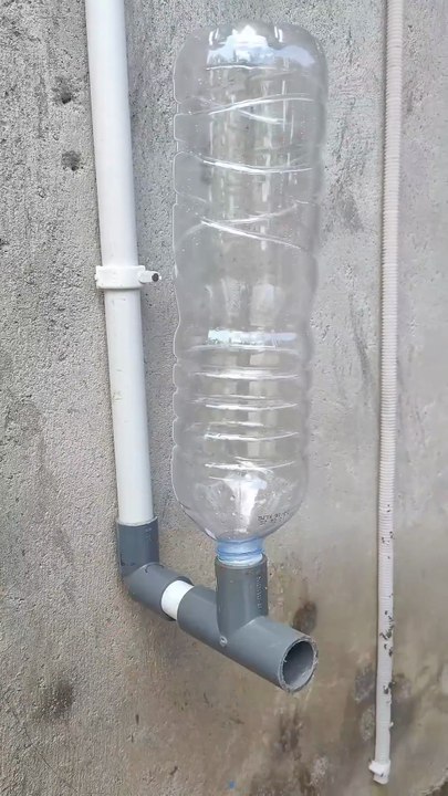 the small amount of water coming out becomes heavy
