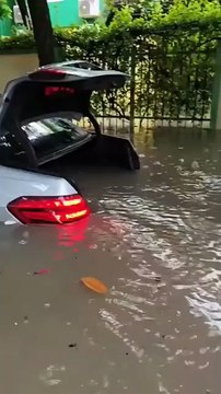 Severe Flooding Hits Hanoi After Typhoon Kajiki’s Heavy Rains 🌊🇻🇳