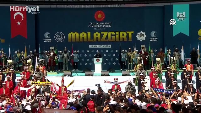 Cumhurbaşkanı Erdoğan'dan Malazgirt'te Terörsüz Türkiye mesajı: Süreci kundaklama çabalarına rağmen başardık