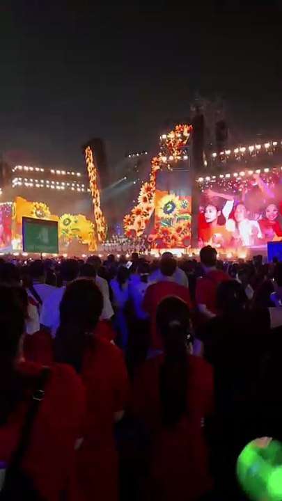 Ai Yêu Bác Hồ Chí Minh - Đặng Kim Thiên Kim