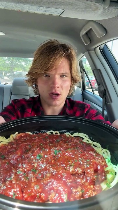 Follow for more ASMR videos🌮🍟 Credits: @ianjackedeats #mukbang #asmr #fastfood #asmreating