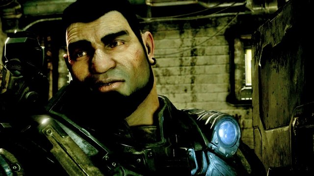 Marcus Fenix greift in Gears of War: Reloaded nochmal zum Kettensägen-Gewehr