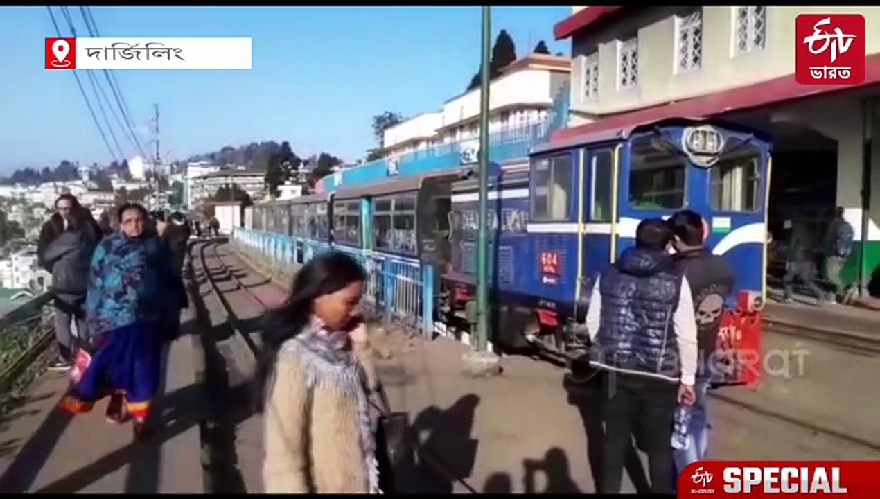 পুজোয় হাতছানি দিয়ে ডাকছে পাহাড়, 3 নতুন রুটে চালু টয়ট্রেন পরিষেবা