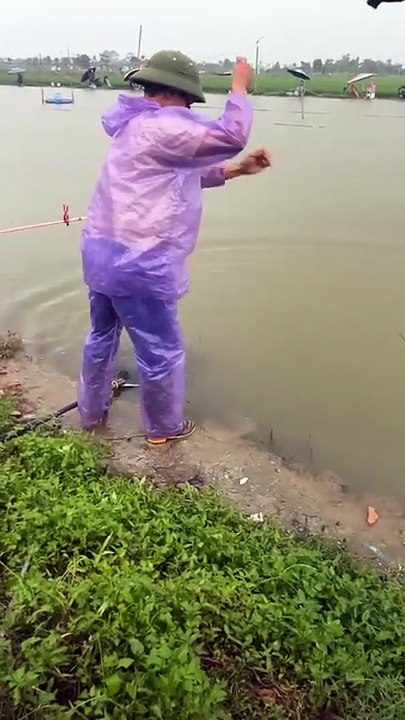 Big Fish Challenge at the Fishing Pond - 3